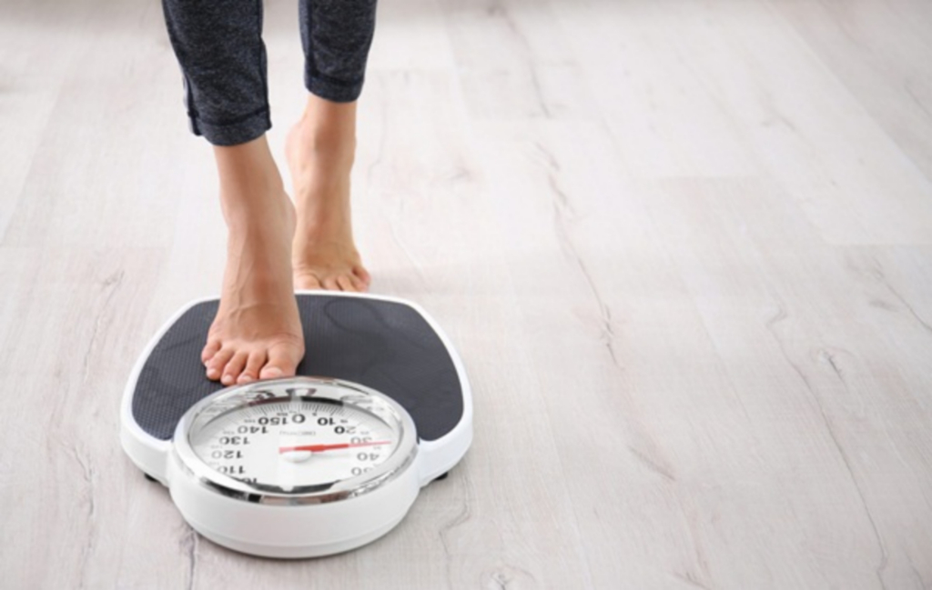Bệnh nhân bị thoái hóa khớp cần duy trì cân nặng hợp lý